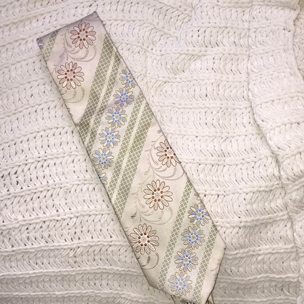 Floral Tie